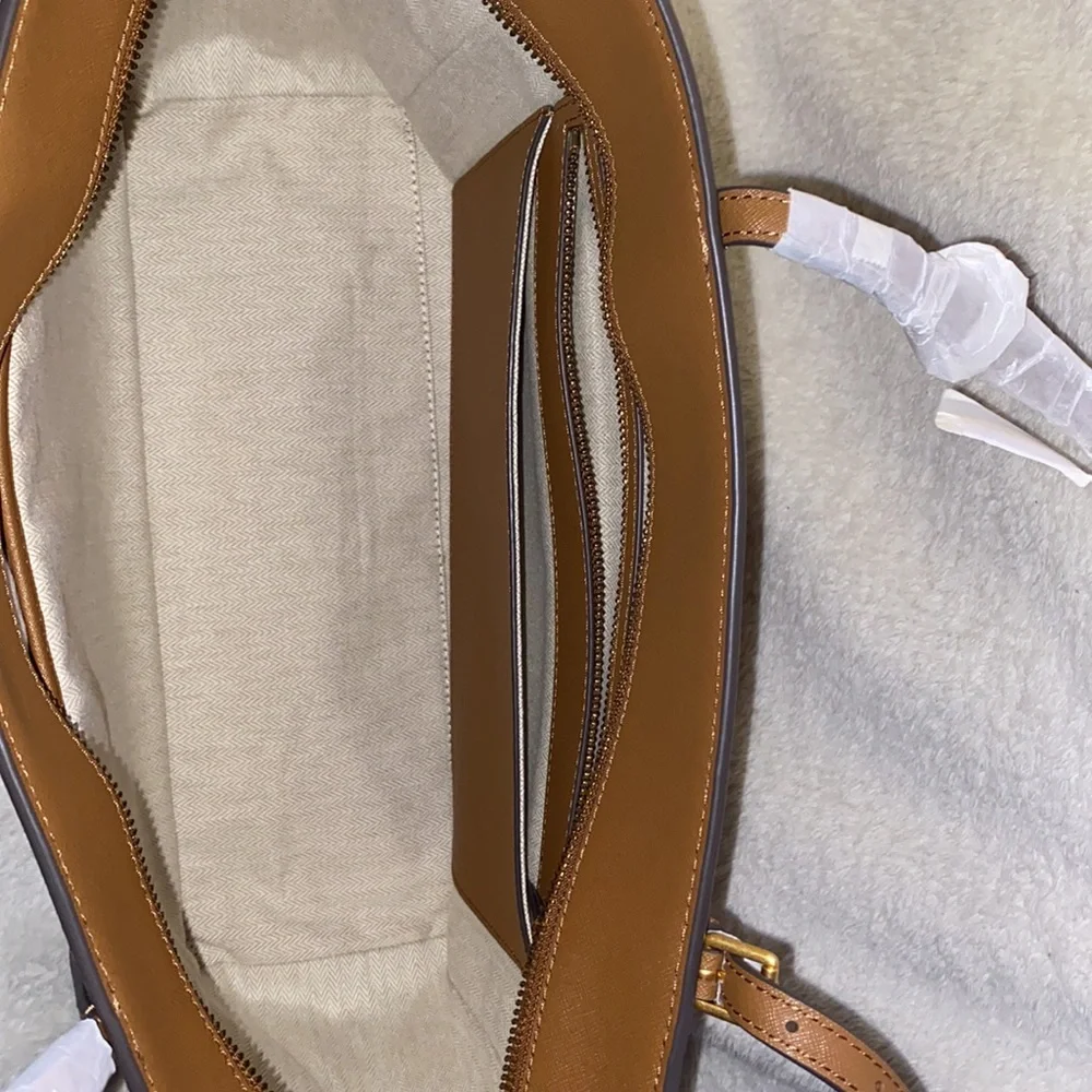 TORY BURCH EMERSON LARGE 👜 TOTE IN /MOOSE 909 - Picture 6 of 6